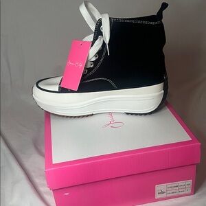 Jessica carlyle  Black and White High-Top Sneakers